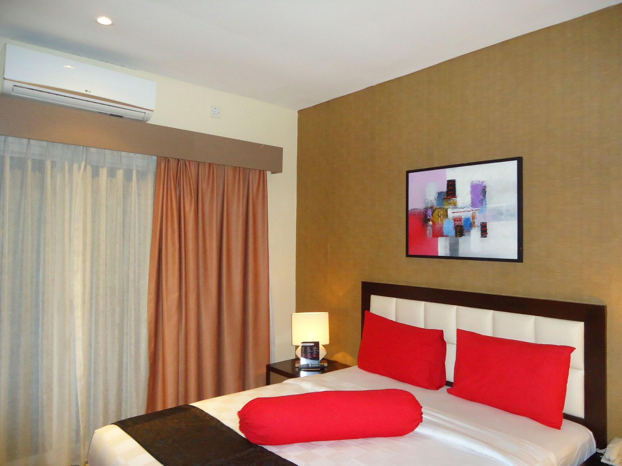 Scarlet Hotel Makassar Exterior photo