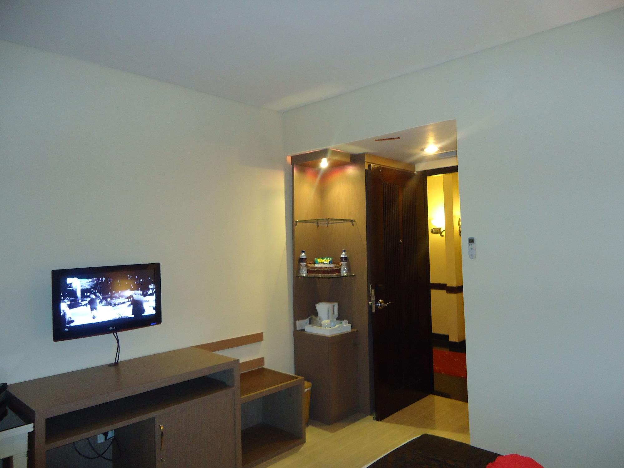 Scarlet Hotel Makassar Exterior photo