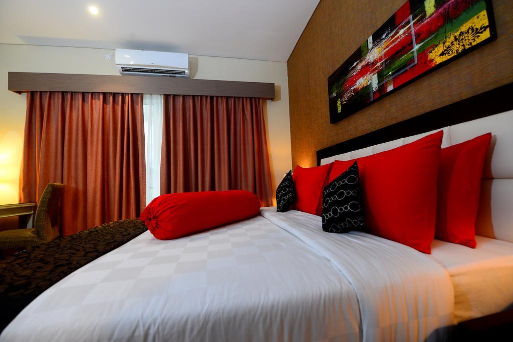 Scarlet Hotel Makassar Room photo