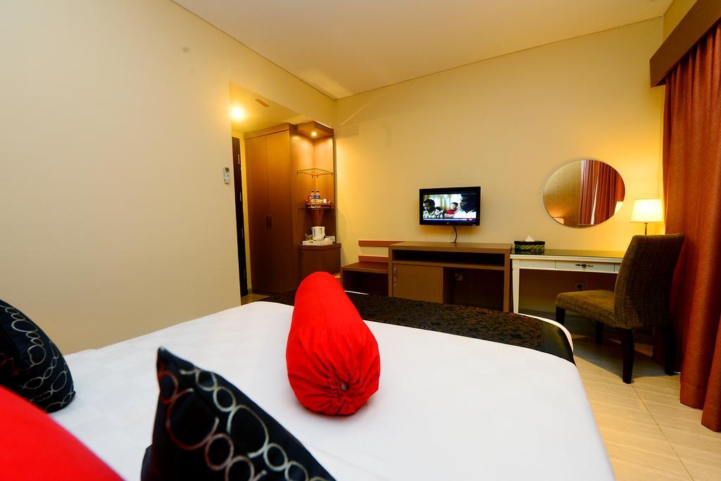 Scarlet Hotel Makassar Room photo