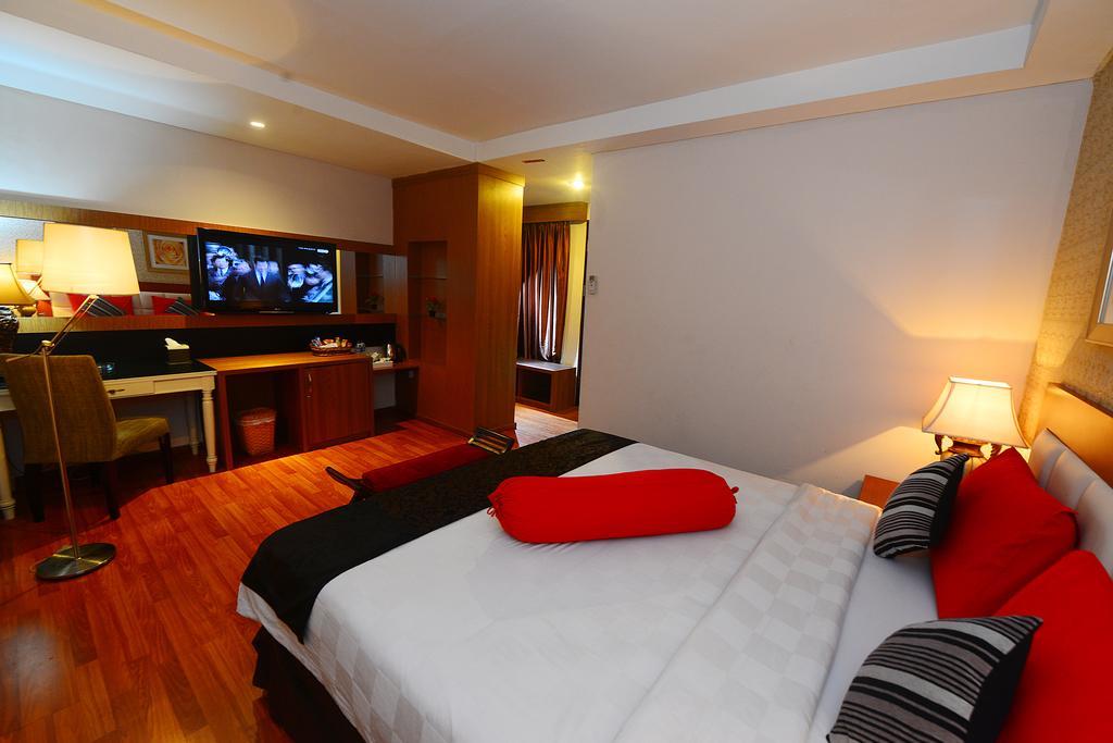 Scarlet Hotel Makassar Room photo